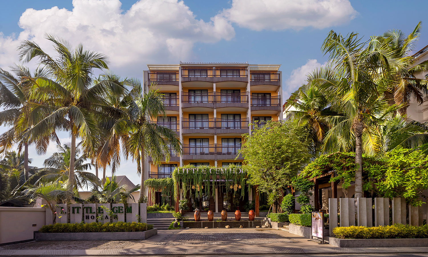 About Us at Little Gem Hoi An